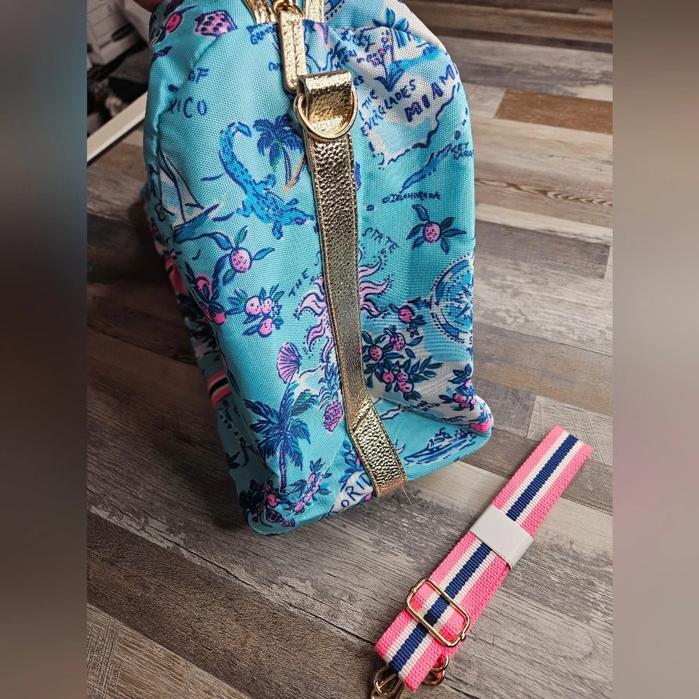 Lilly Pulitzer Amalfi Blue Lilly's Roadtrip Florida Print Tote Bag NWOT
